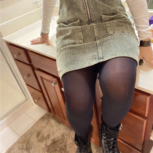 Forrest Green Dress 
Corduroy - Picture 5 of 10